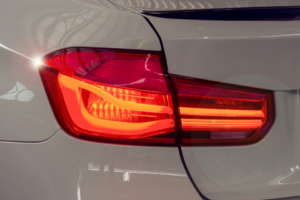 gute Sichtbarkeit und Beleuchtung am Fahrzeug